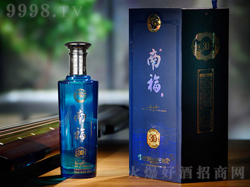 �ϸ��ƽ�(j��ng)��30 �����Ͱ׾ơ�52�� 500ml��