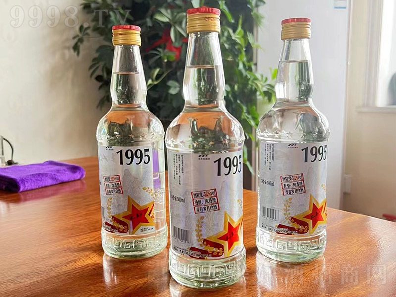 �r(n��ng)����1995�ഺ�q�°׾� �����͡�52��500ml��