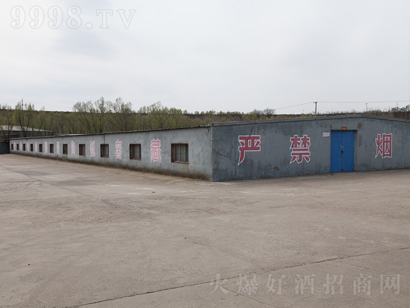 �ƽ���r-ռ��1300ƽ��