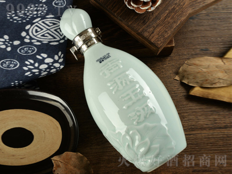 ���Ƴ���Դ��Һ������ �����Ͱ׾ơ�52�� 500ml��