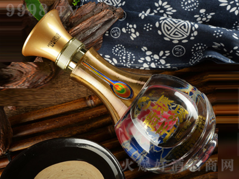 ���Ƴ���Դ��Һ�����Ƹ߶˿� �����Ͱ׾ơ�52�� 500ml��