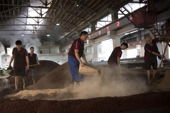 �ی������R���̣����}�u�ƾ������������ռλ�ИI(y��)�L(f��ng)�ڣ�