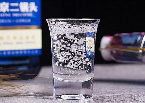 ����һֱ�ԁ����������҂� ����߀�Ǖ��ϻ�W(w��ng)�Ͽ���������ҵĝ���˼�ж������@��һ��(g��)�^�c(di��n)���׾Ƃ����t���B(y��ng)�ˡ�