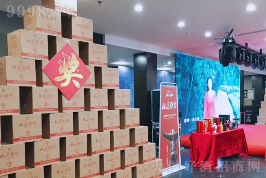 �\(y��n)����ǙC(j��)������ײ�������Ŭ�����Ј��_�����ſ�ԭ��һֱ��·�ϣ�