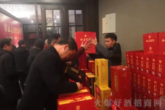 �\(y��n)����ǙC(j��)������ײ�������Ŭ�����Ј��_�����ſ�ԭ��һֱ��·����