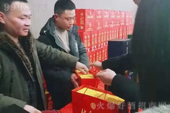 �\(y��n)����ǙC(j��)������ײ�������Ŭ�����Ј��_�����ſ�ԭ��һֱ��·����