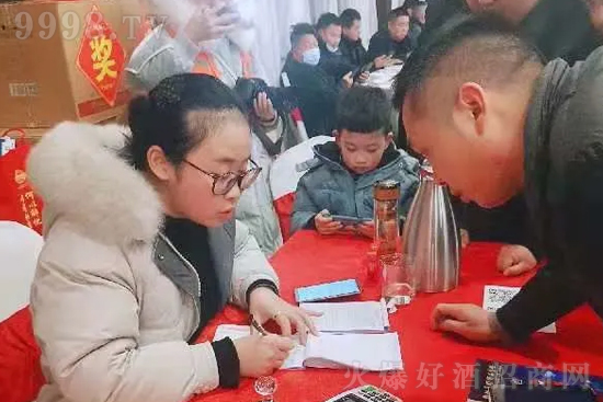 �\(y��n)����ǙC(j��)������ײ�������Ŭ�����Ј��_�����ſ�ԭ��һֱ��·����