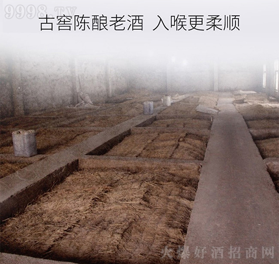 ���;���