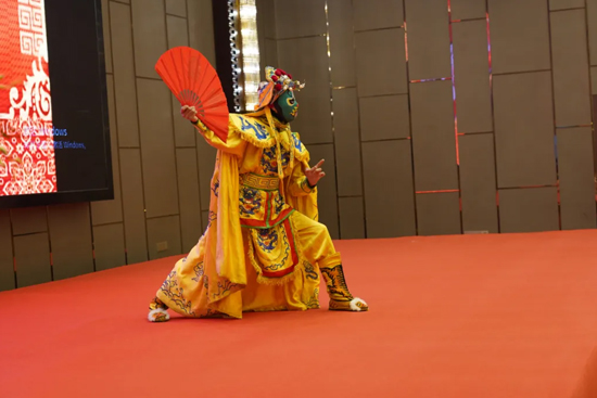 ��Z���״��x�����ڳɶ��A�M�e��