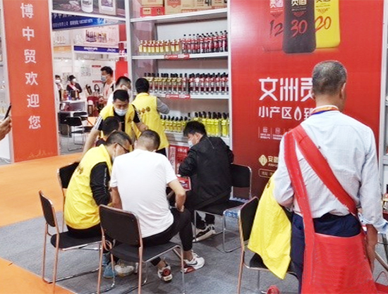 ��������������ڸ��ĸ����Q�԰����Ǿƕ�