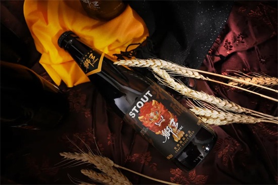 �{������