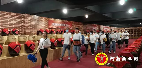 ���Y�����ߌW(xu��)�ӻ��L������I(y��)���ؾƘI(y��)���޹�˾