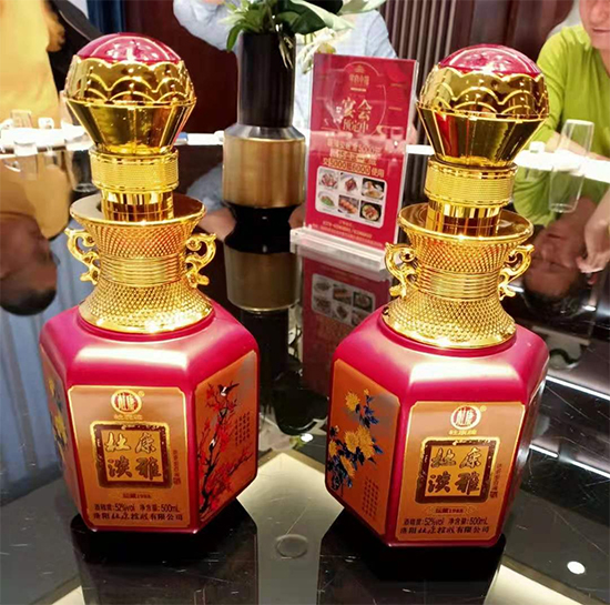 ж����������M��һ���ſ��ƣ�