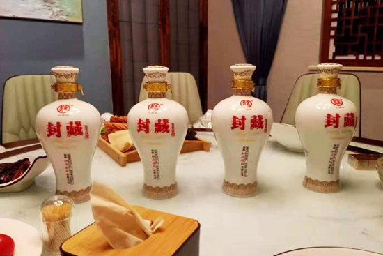 ж������ۣ��M��һ���ſ�����