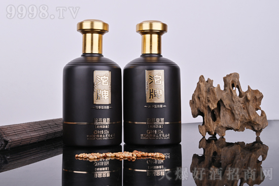 ������Ʒ�ƣ��o���M(f��i)��һƿƷ�|(zh��)�þƣ��o������һ��(g��)ؔ(c��i)���̙C(j��)��