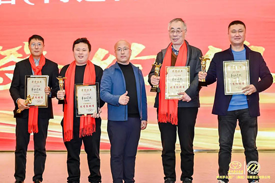 é�_���Ͼƣ�ͬ��ͬ�£�2021��Ƚ��N�̕��h