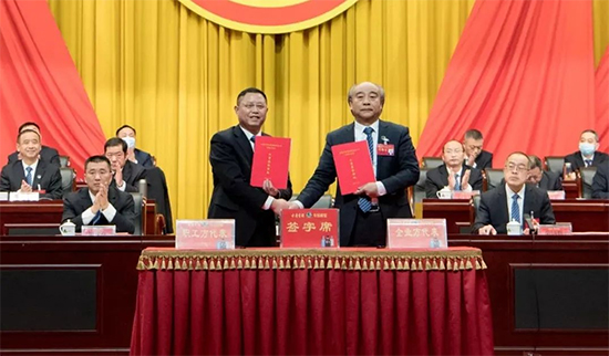 ���ž�����ӛ���ھŌ����ߵ�ʮһ�Õ��T�����������Ε��h�A�M�e�k