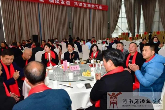 ԥ�¾ƘI(y��)�u����㡤��֮��VIP���̴��x��(hu��)�A�M�e��