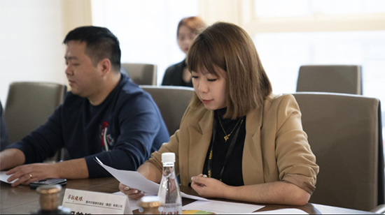 �A������c�FꖌWԺ���w�о����ĺ������s�����ƃxʽ�A�M�e����