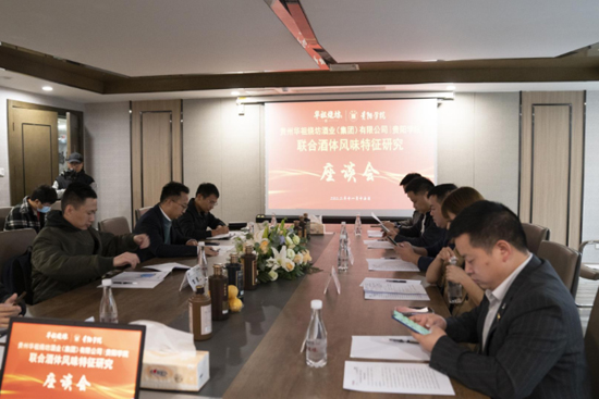 �A������c�FꖌWԺ���w�о����ĺ������s�����ƃxʽ�A�M�e����