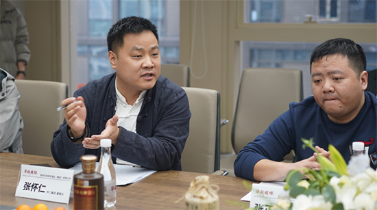 �A������c�FꖌWԺ���w�о����ĺ������s�����ƃxʽ�A�M�e����