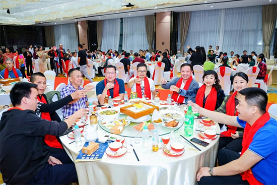 �F���ό� ǰ;�o��ح���ό�ʽ��Ʒ�b�����¸߶�