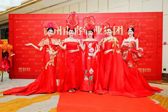 �F���ό� ǰ;�o��ح���ό�ʽ��Ʒ�b�����¸߶�