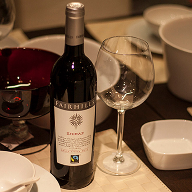 公平山設(shè)拉子干紅葡萄酒