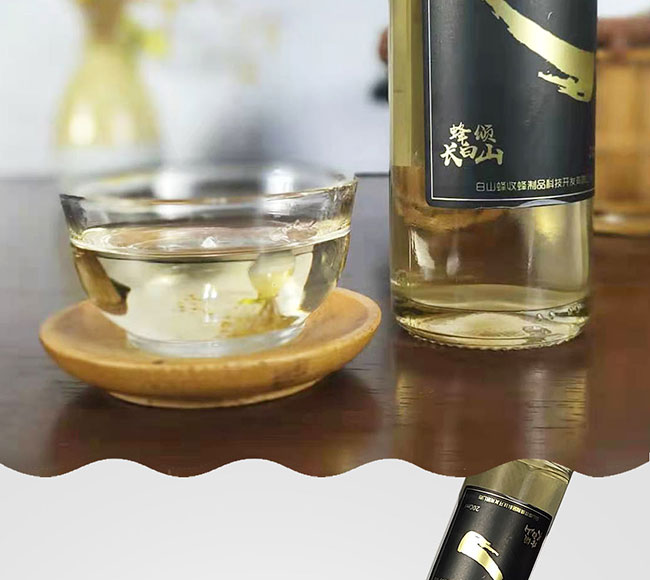 �����L��ɽԭ�{���۾ơ�52�� 200ml��