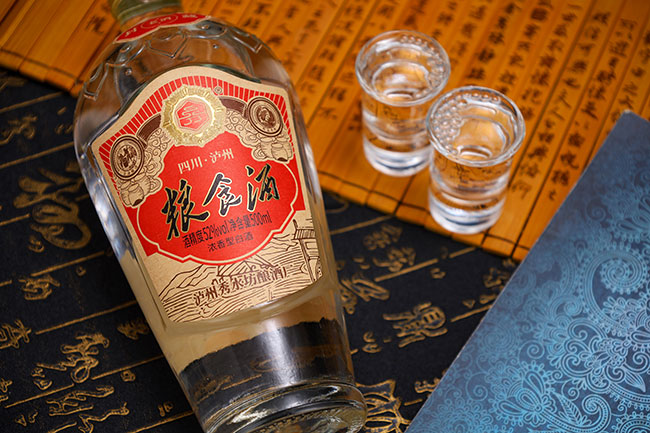 四川瀘州糧食酒濃香型酒【52度500ml】
