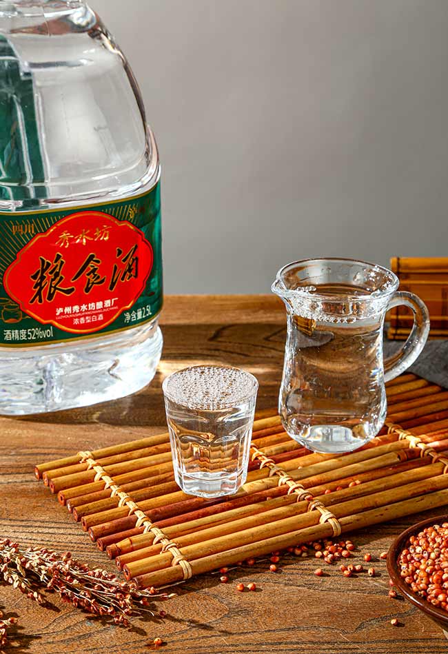 秀水坊糧食酒濃香型酒【52度2.5L】