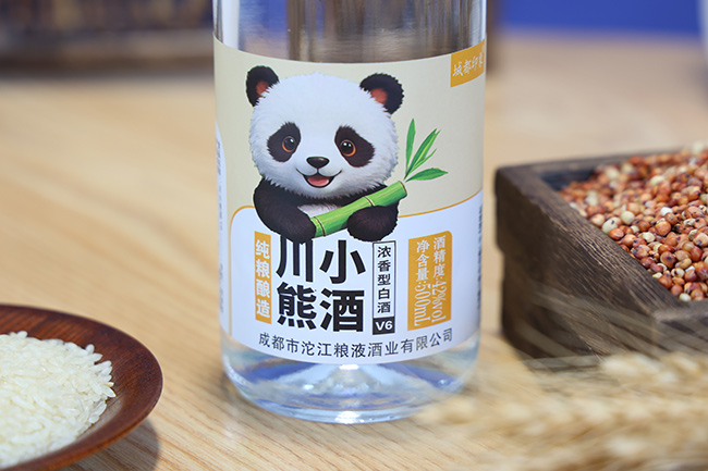 ��С�ܾƝ����Ͱ׾�V6��42��500ml��